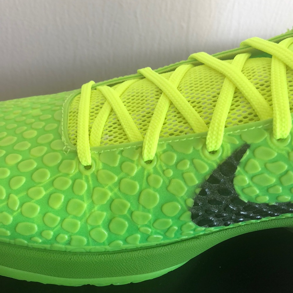 ‼️SOLD‼️NIKE KOBE VI PROTRO ‘GRINCH’ SNEAKERS - Picture 7 of 9